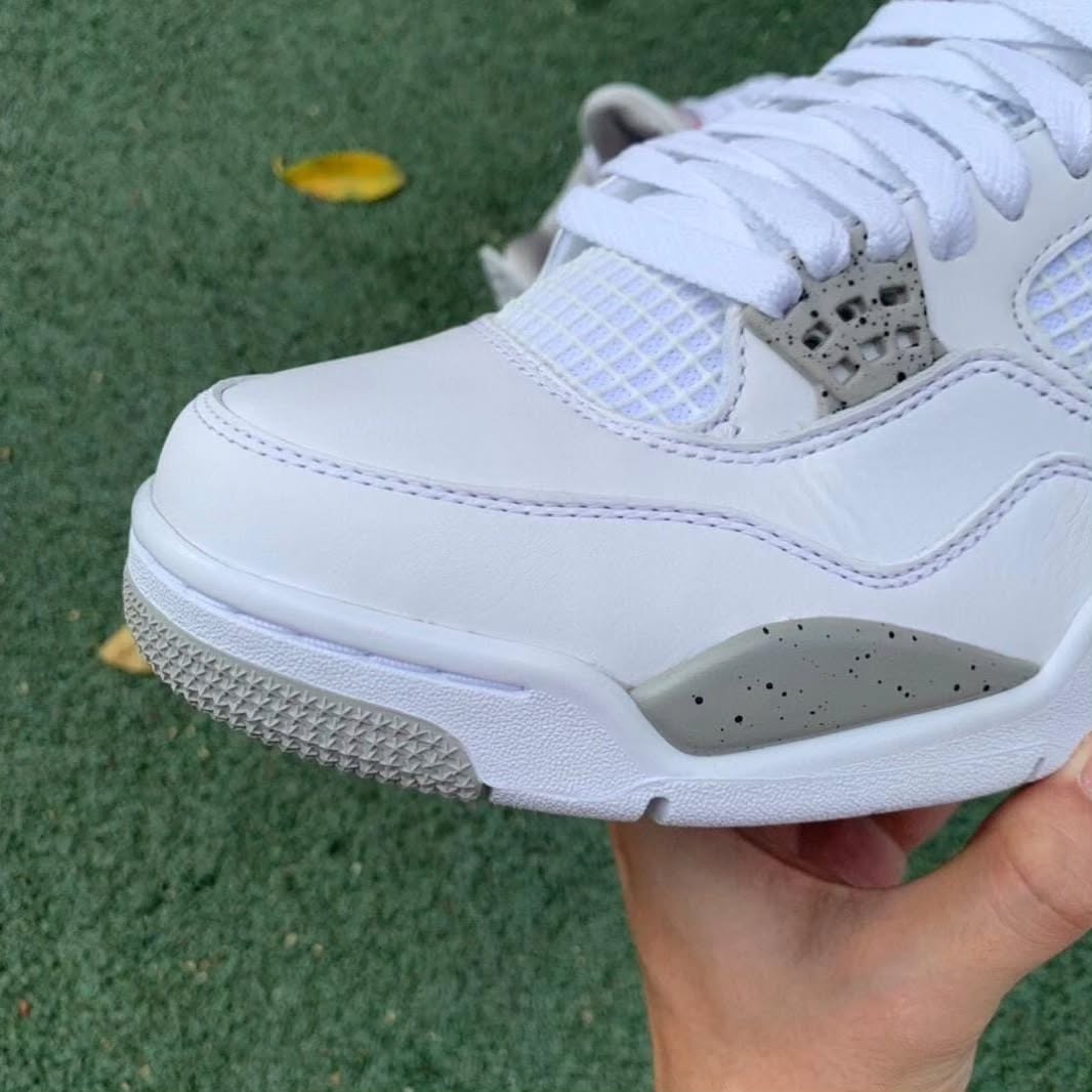 Nike Air Jordan 4 Retro "White Oreo"